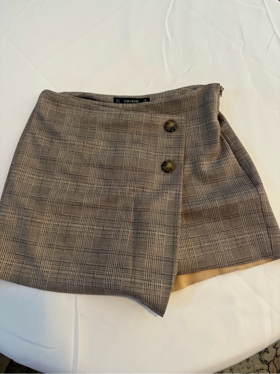 Zara Pants - Zara Plaid Wrap-Style Mini Skort in Taupe and Black